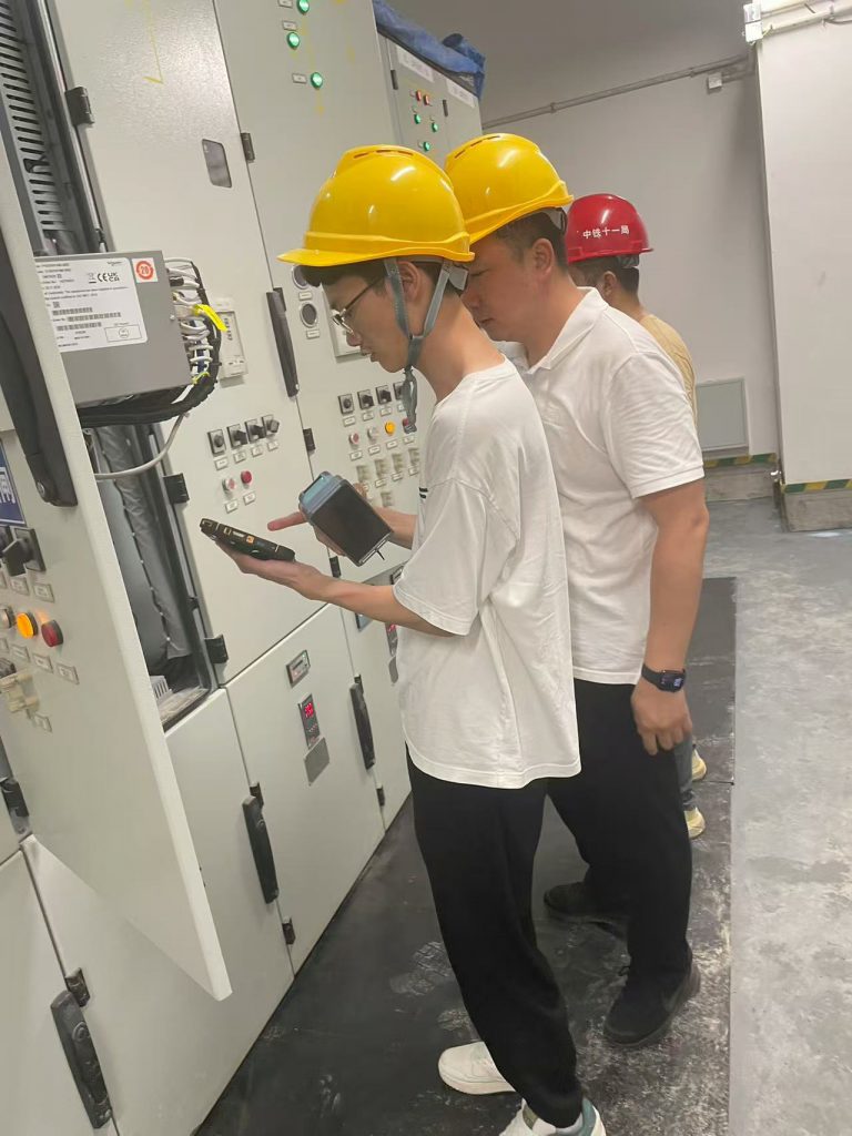 專業高效,客戶贊譽:手持式局部放電測試儀安裝調試服務獲好評-武漢中電通電力設備有限公司 專業高效,客戶贊譽:手持式局部放電測試儀安裝調試服務獲好評-武漢中電通電力設備有限公司